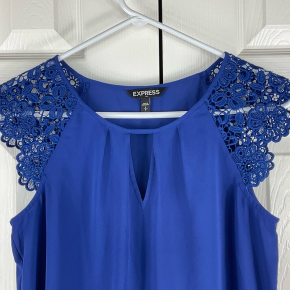EXPRESS Top, Size SP, Cobalt Blue Lace, Sleeveless, Summer, Keyhole Neckline - Picture 4 of 8